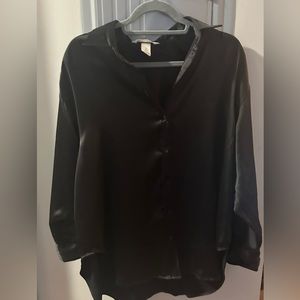 H&M Satin Shirt Sz. M. Oversized.